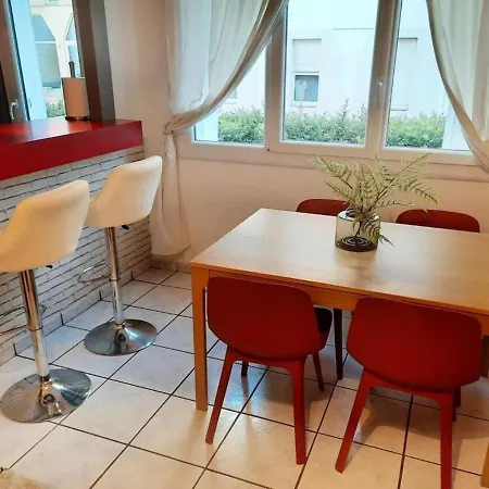 Daire Evasion - 6 Prs, 2 Ch, Avec Balcon