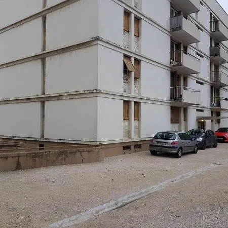 Daire Evasion - 6 Prs, 2 Ch, Avec Balcon