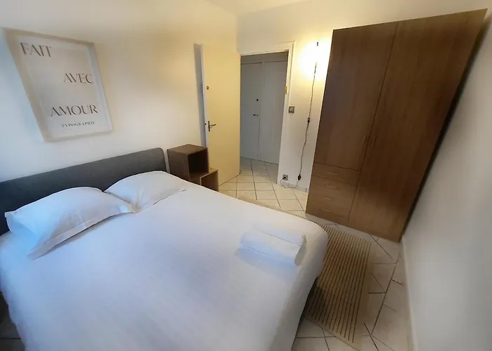 Evasion - 6 Prs, 2 Ch, Avec Balcon ディジョン